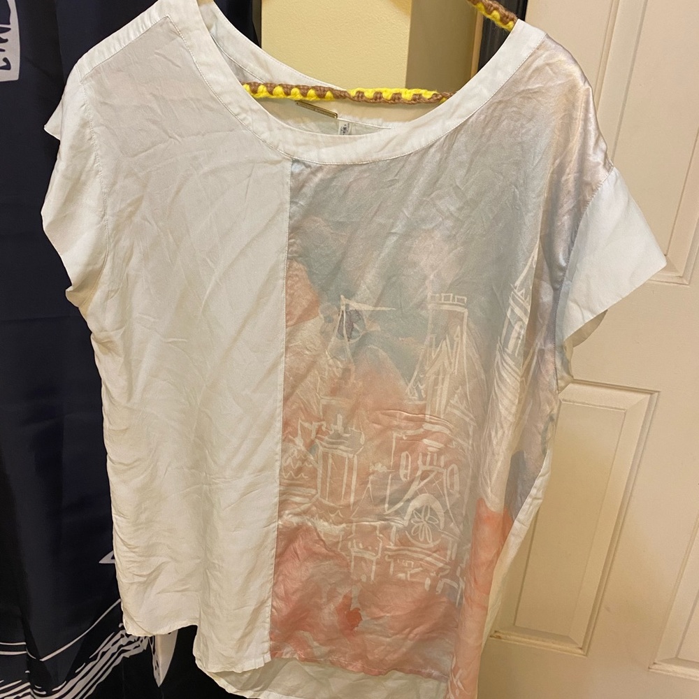Disney Couture castle shirt size M
